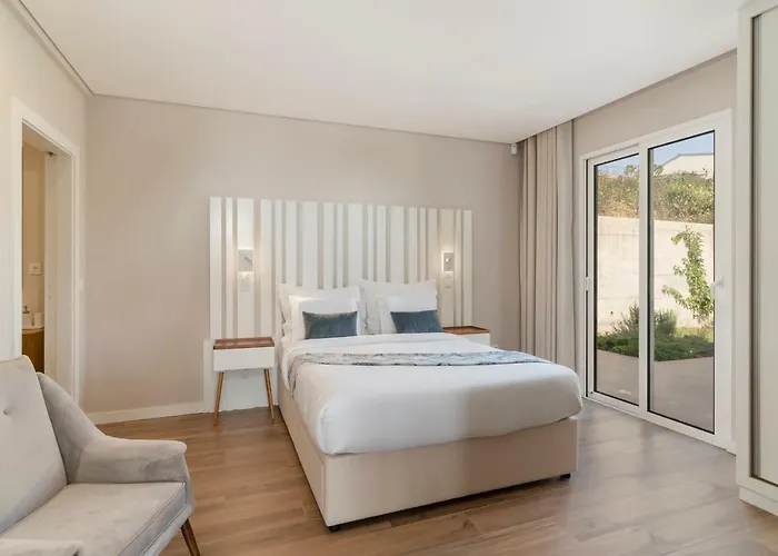 别墅 New! Alvinho| Lifestyle&nature | Heated Pool 丰沙尔