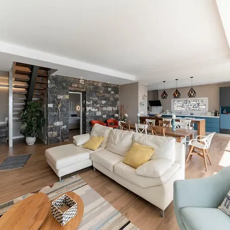 Villa New! Alvinho| Lifestyle&nature | Heated Pool Funchal (Madeira)