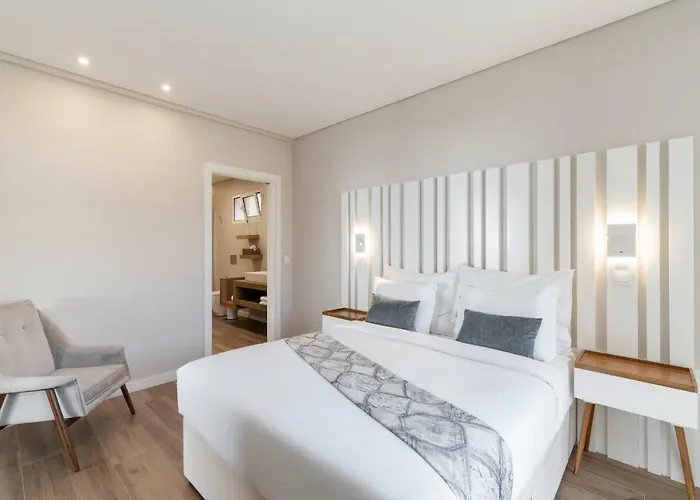 别墅 New! Alvinho| Lifestyle&nature | Heated Pool 丰沙尔